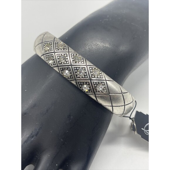 Premier Designs The Right Tuft Clamper Bangle Bracelet New - Picture 2 of 7